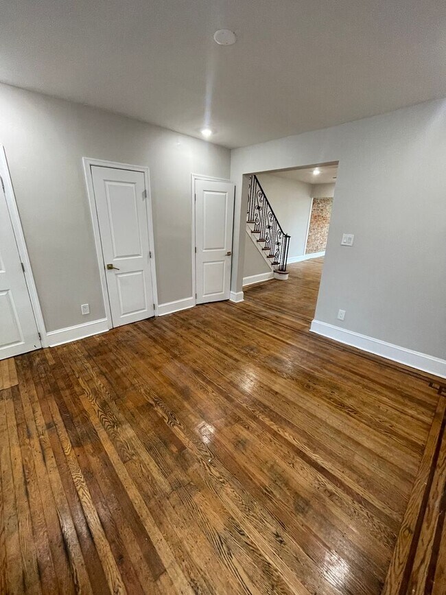 Building Photo - Spacious 3BR Rental with Finished Walk-Out Basement in Philadelphia