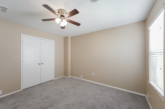 Building Photo - 3235 Dartmouth Field Ln