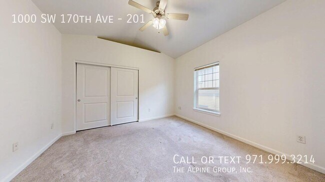 Building Photo - 1000 SW 170th Ave