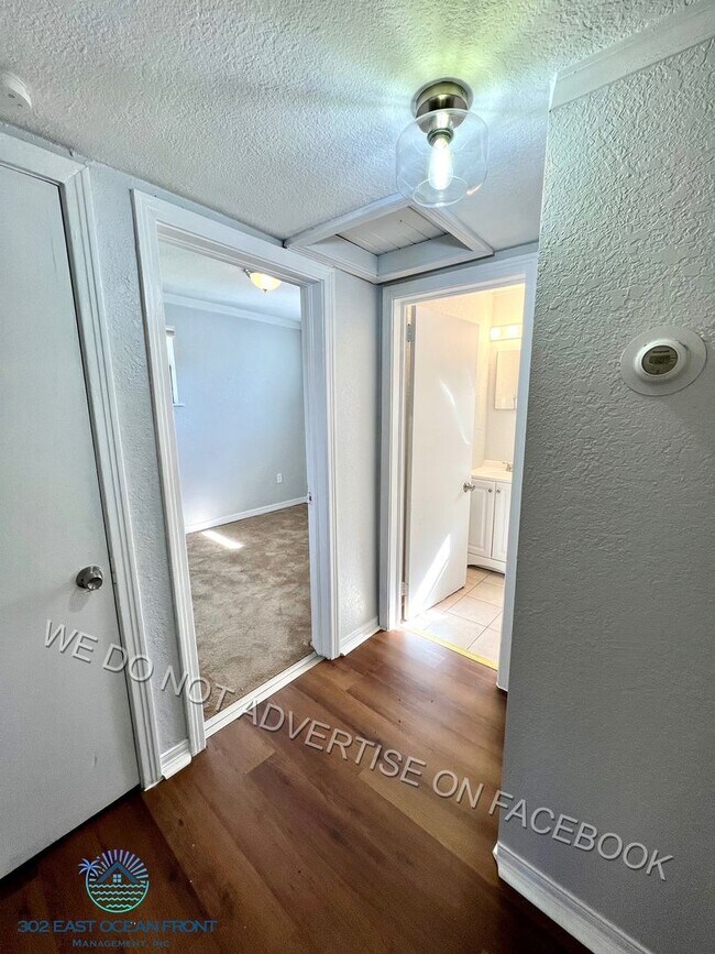 Building Photo - Updated and spacious 3 bedroom / 2 bathroom unit now available for rent!