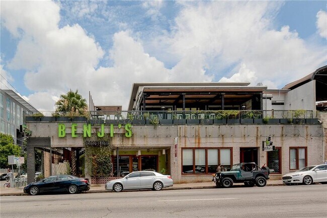 Building Photo - 1406 Windsor Rd