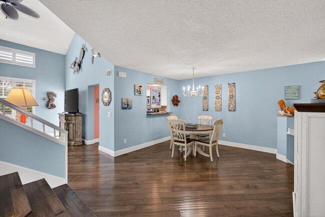 Building Photo - 1206 Mainsail Cir