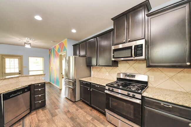 Building Photo - 2406 Aura Ct