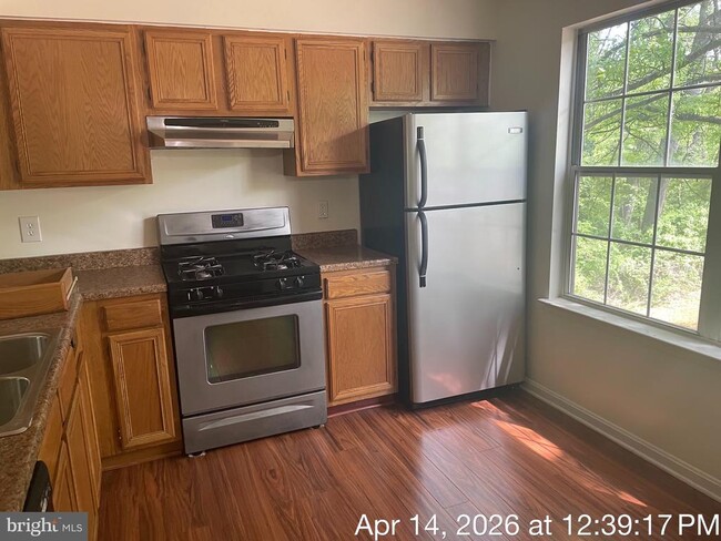 Building Photo - 7220 Mahogany Dr