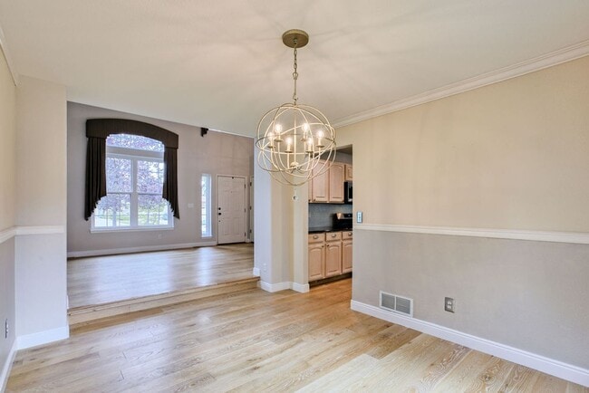 Building Photo - Absolutely Stunning 4 Bedroom Home in Mariana Butte