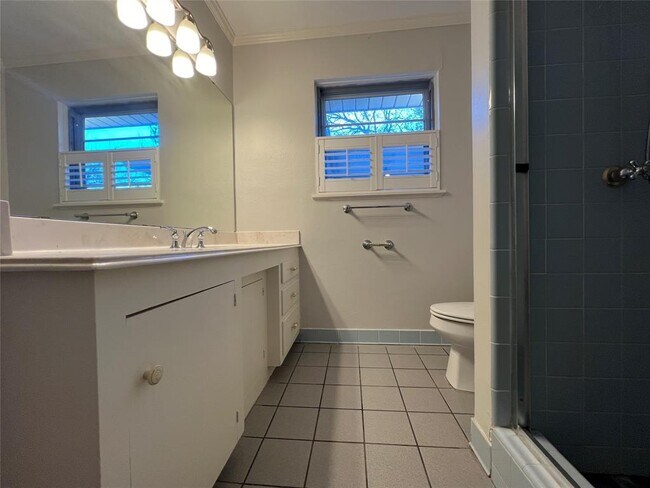 Building Photo - 4602 Redstart St