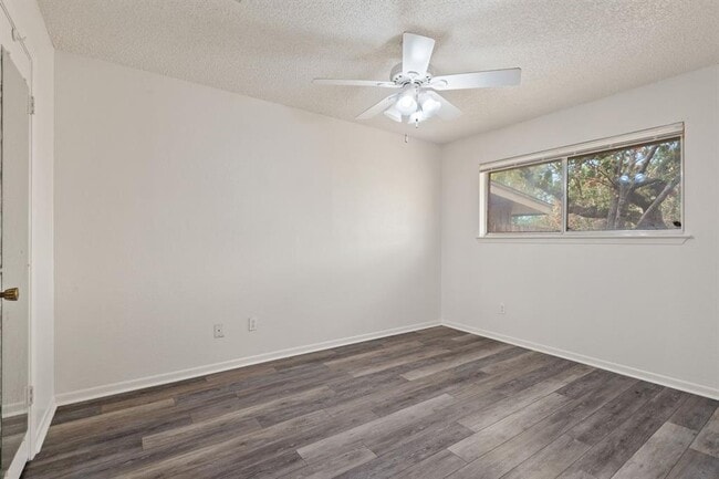 Building Photo - 8421 Fathom Cir