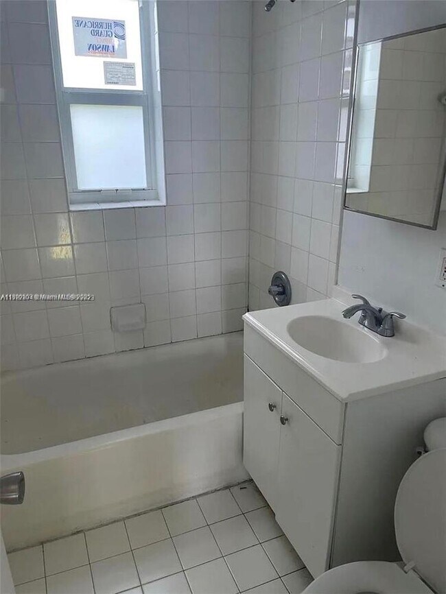 Building Photo - 231 NW 84th Terrace