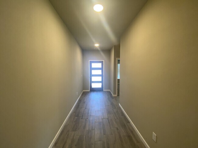 Building Photo - 745 E 139th Pl N