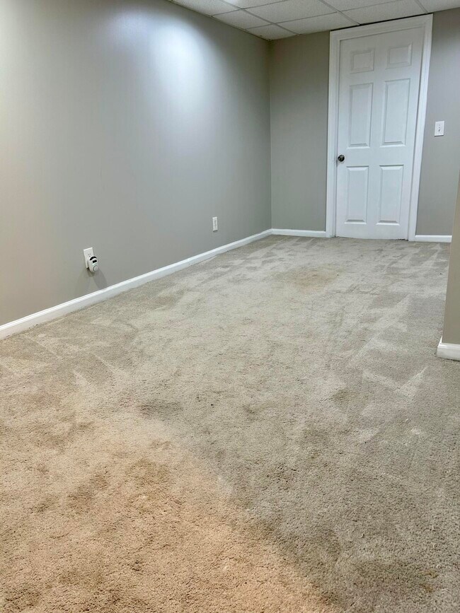 Building Photo - 4200 Colorado Ln