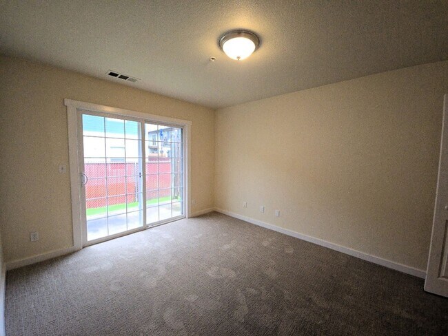 Building Photo - 2469 Shay Ct