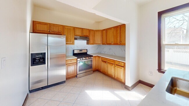 Building Photo - 45 Henry Ave