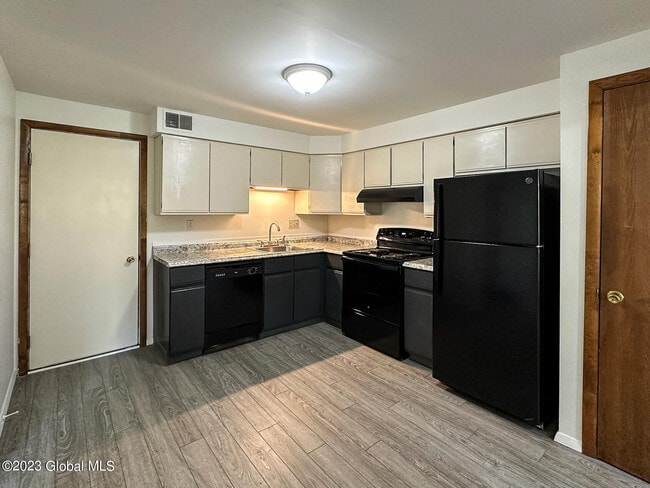 Building Photo - 2146 US-9