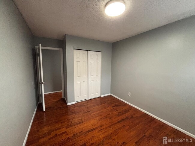 Building Photo - 577 Berlant Ave
