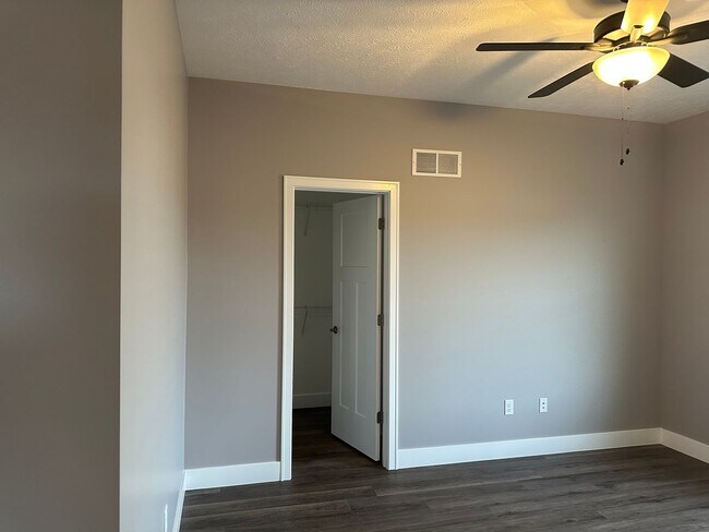 Building Photo - Castles Pines Duplex