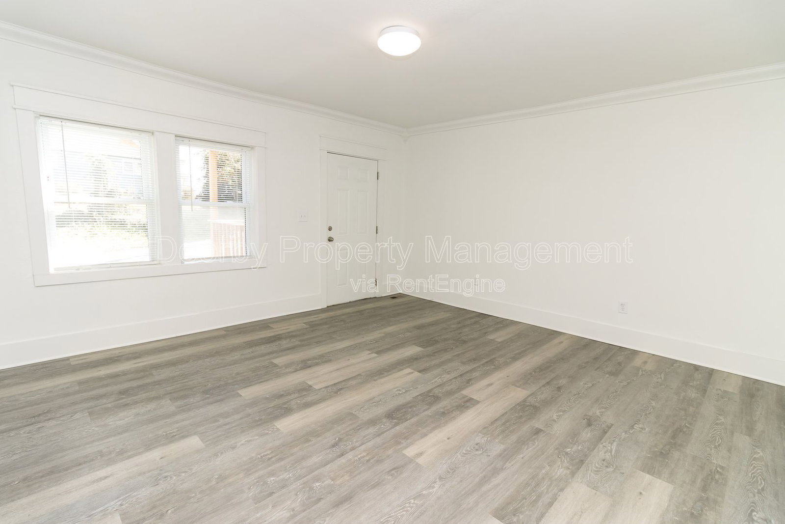 Building Photo - 1203 Rockway Dr