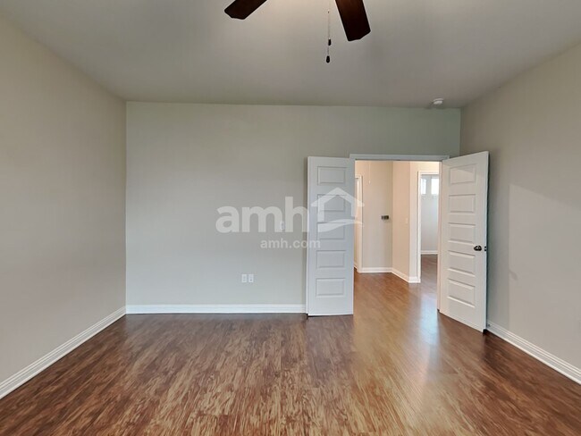 Building Photo - 5707 Gerard Dr