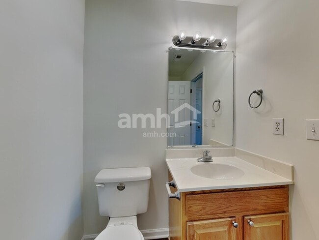 Building Photo - 1120 Birch Hill Dr