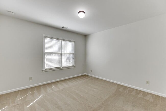 Building Photo - 6925 Fellowship Ln