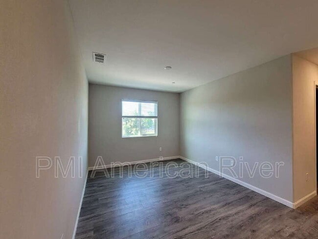 Building Photo - 3238 Chelmer Way