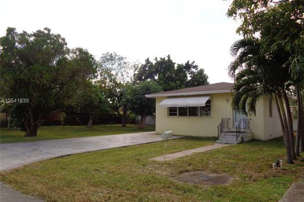 Building Photo - 440 NW 140th St