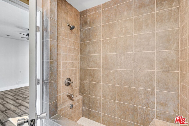 Building Photo - 5628 Buffalo Ave