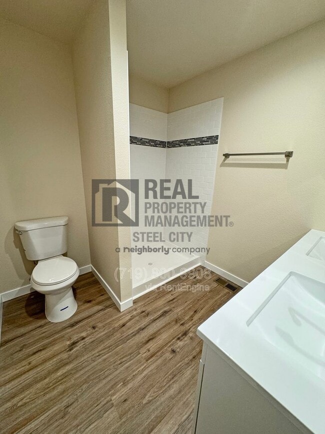 Building Photo - 223 W Harmony Dr