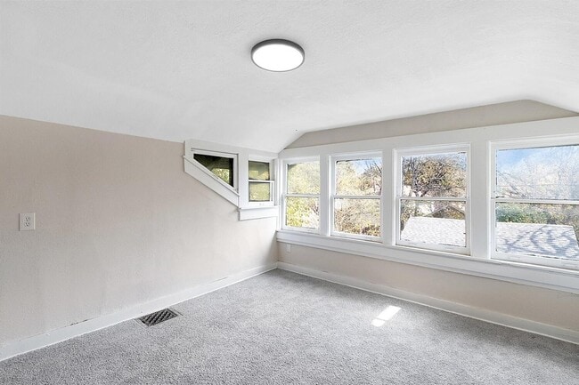 Building Photo - 244 S Volutsia Ave