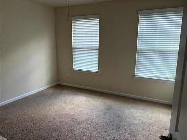 Building Photo - 1610 Towervue Dr