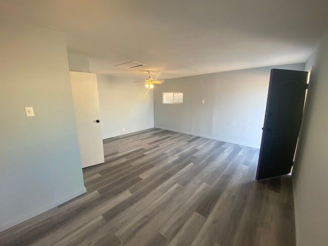 Building Photo - Remodeled Long Beach Studio ADU For Rent!