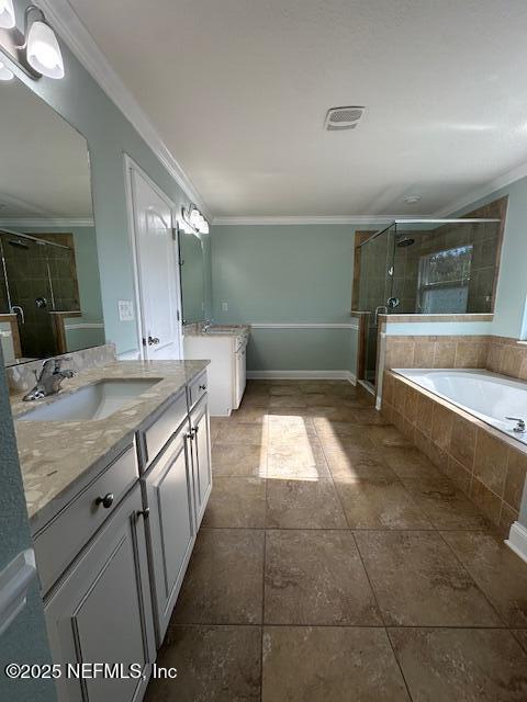 Building Photo - 738 W Kings College Dr