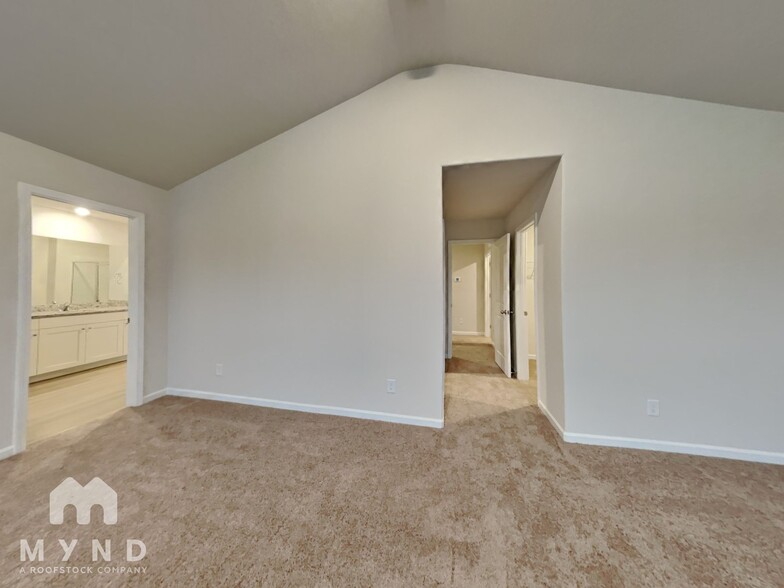 Building Photo - 72 Royal Mdw Dr