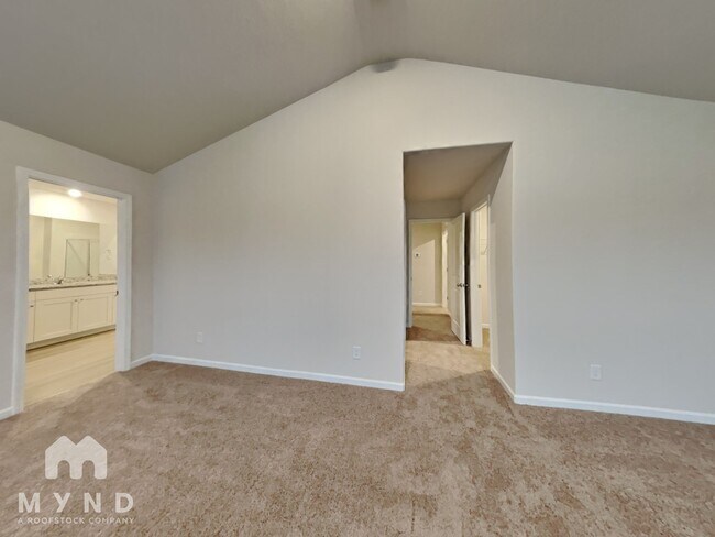 Building Photo - 72 Royal Mdw Dr