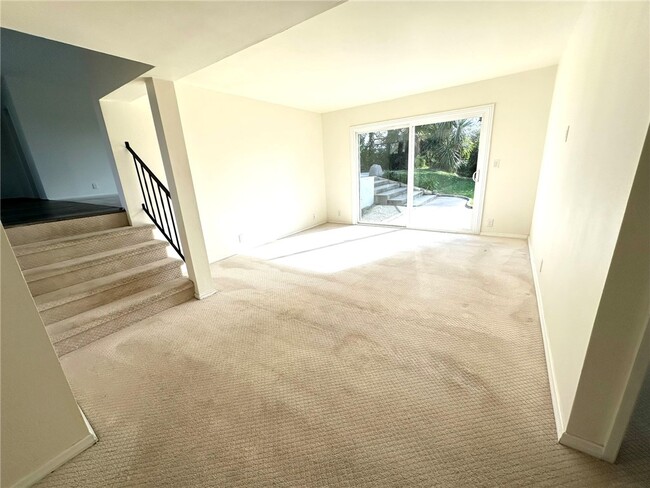 Building Photo - 26482 Aracena Dr