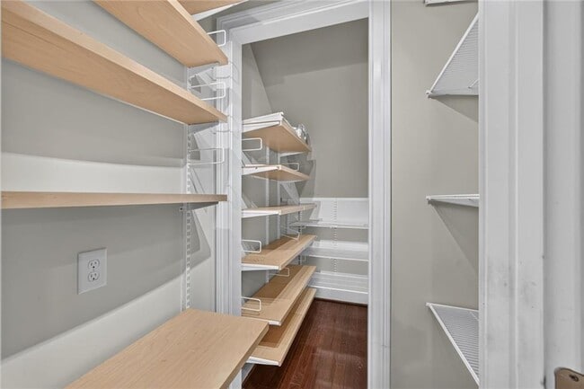 Building Photo - 3526 Pecos Ln