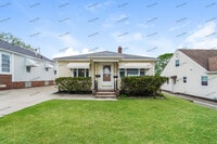 Building Photo - 46 Selden Ave