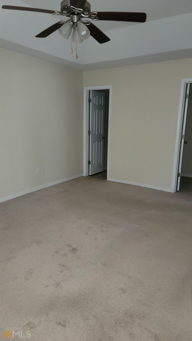 Building Photo - 135 Harvest Ct