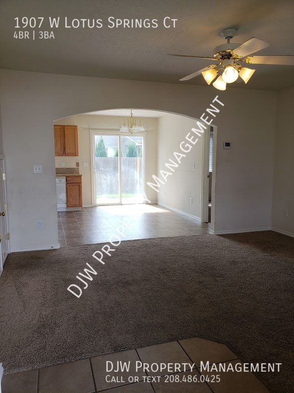 Building Photo - Great South Nampa Home In A Quiet Cul-De-S...