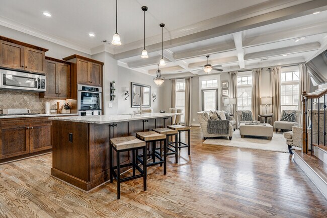 Building Photo - 2114 W Village Xing