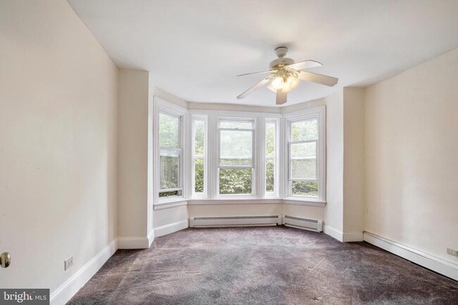 Building Photo - 925 S 46th St