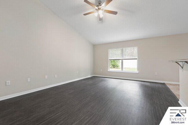 Building Photo - 13 Ryberry Dr