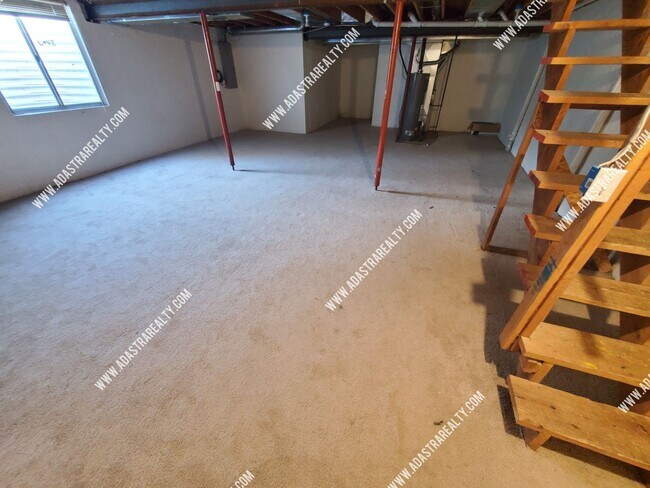 Building Photo - Beautiful and Spacious Louisburg Townhome-Available in MAY!!