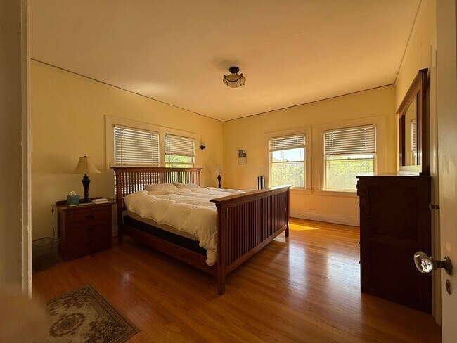 Building Photo - Spacious Somis Country Estate – 4+3 4,000 ...