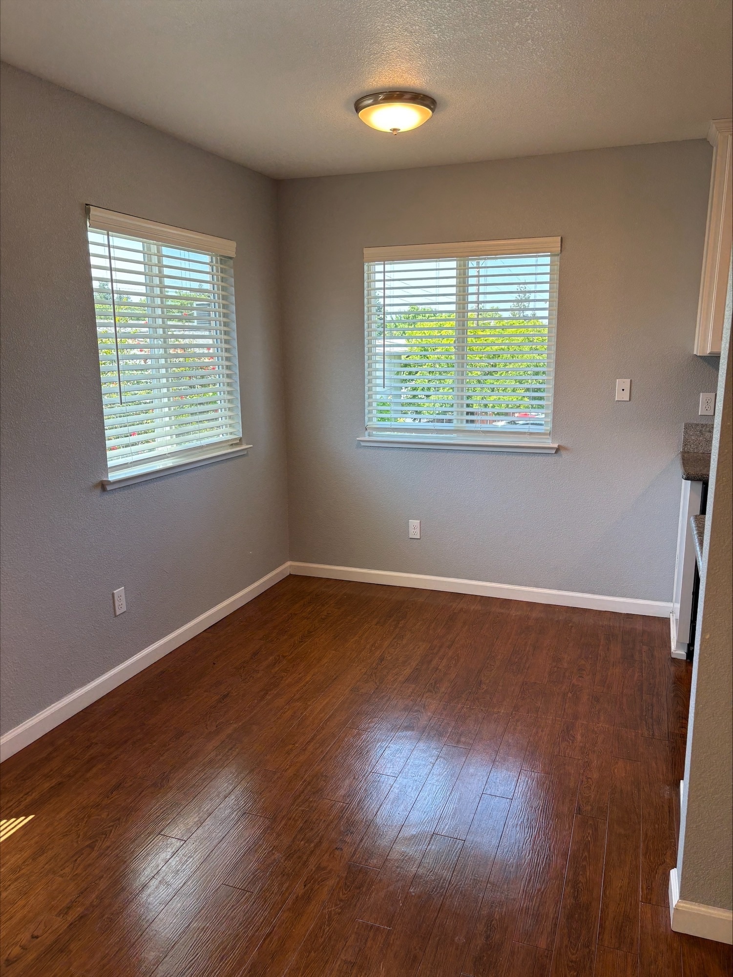 Building Photo - Heatherwood Apartments