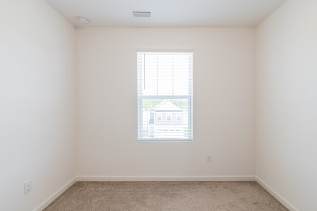 Building Photo - 15010 Scoter St