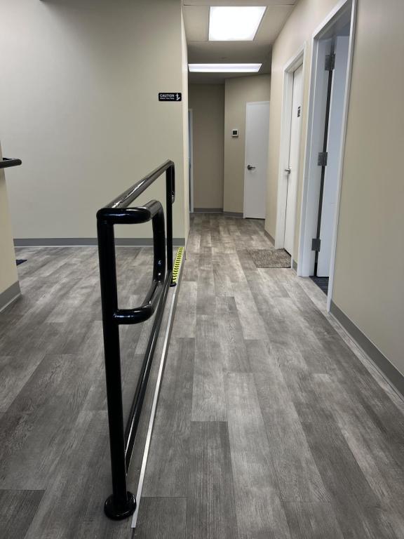 Building Photo - 2025 Central Park Ave