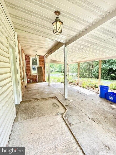Building Photo - 1168 Old Swede Rd
