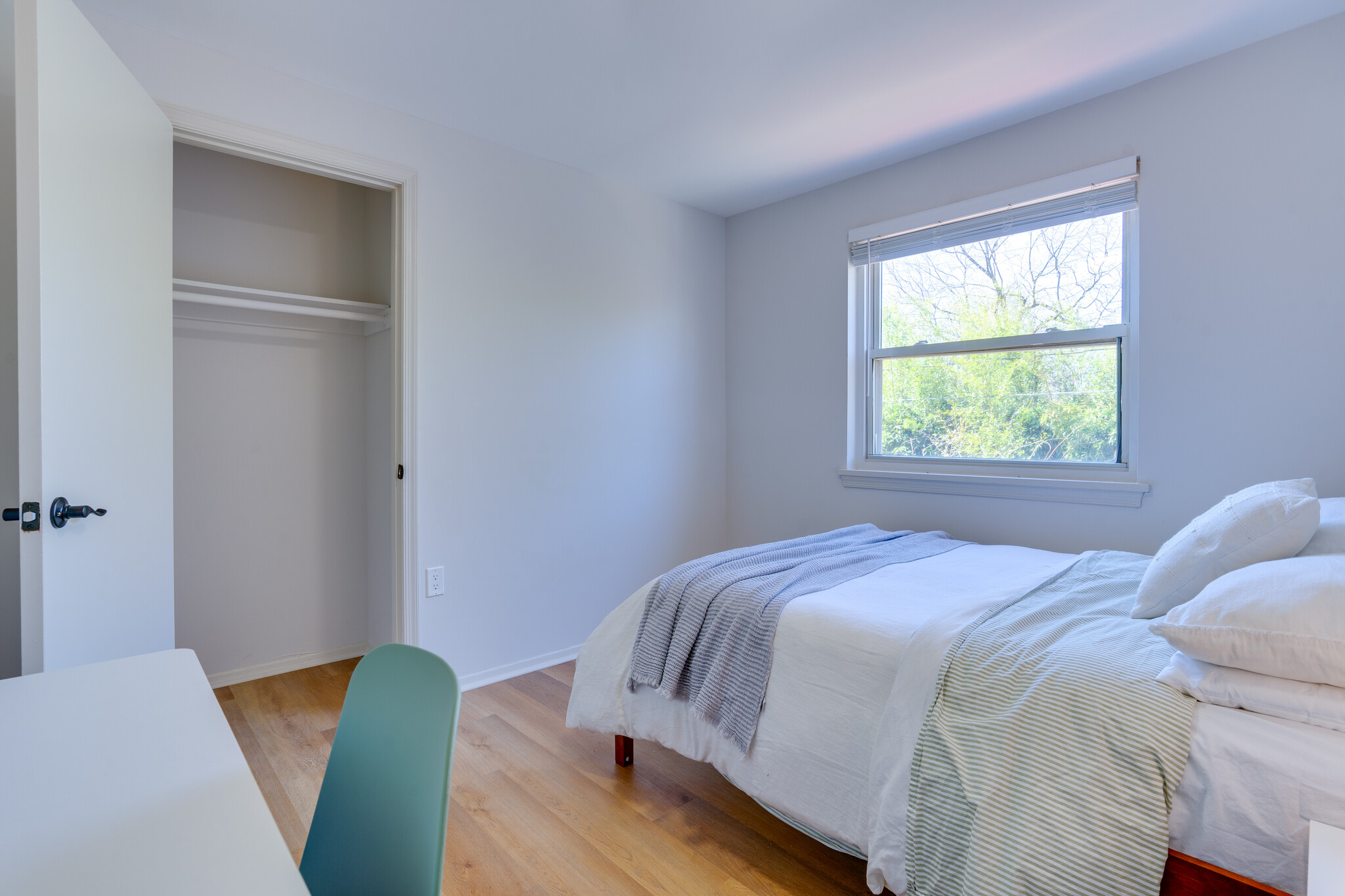 Building Photo - 8032 Saint Annes Ct