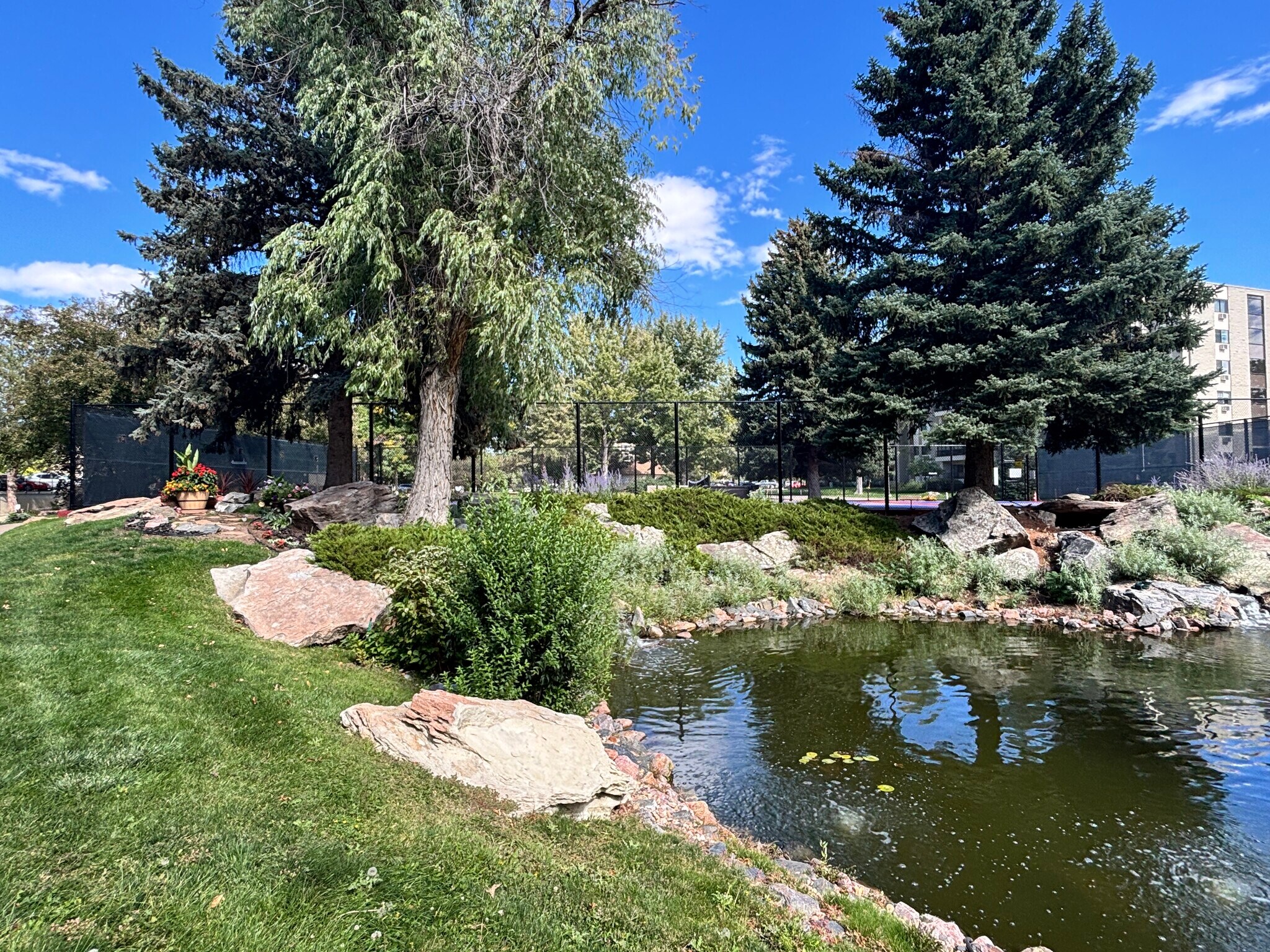 Building Photo - 13890 E Marina Dr