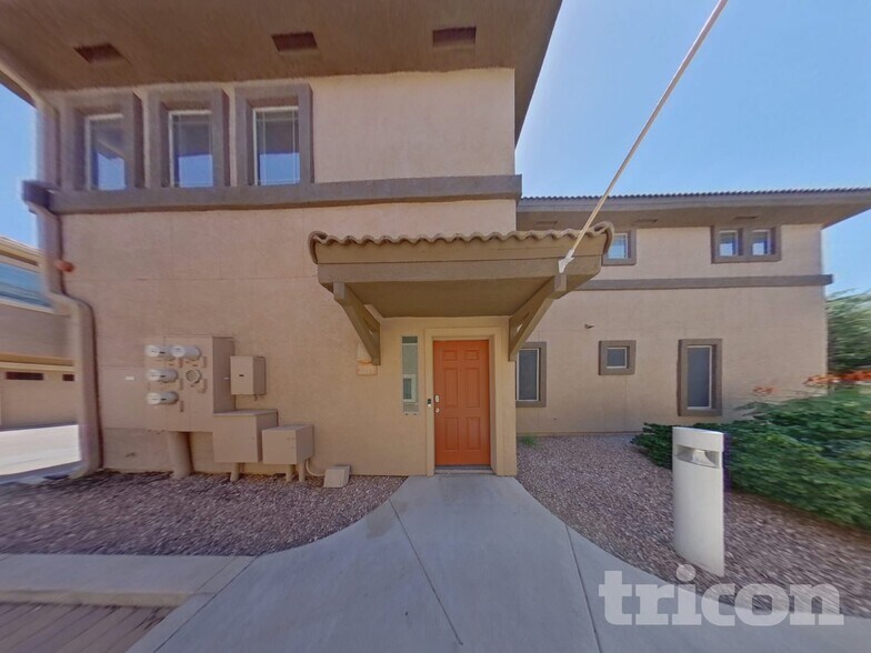 Building Photo - 1225 N 36th St